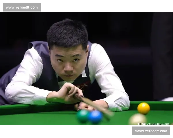 丁俊晖今日精彩对决表现出色 轻松晋级四强为下一轮备战 丁俊晖今日精彩对决表现出色 轻松晋级四强为下一轮备战